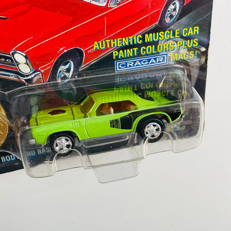 1994 Johnny Lightning Muscle Cars USA Limited Edition 1971 Plymouth Hemi Cuda verde con Moneda Coleccionista