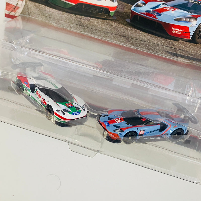 2022 Hot Wheels Premium Car Culture Ford GT 2 Pack Set de 2 - Castrol 16 Ford GT Race y Eco Boost 16 Ford GT Race con Llantas de Goma RR