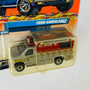 2000 Matchbox Police Patrol Ford Ambulance plata metálico