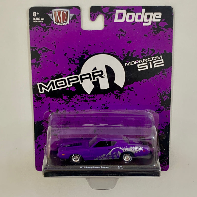 2021 M2 Machines Auto-Drivers Limited Edition 1/8,480 Mopar 1971 Dodge Charger Custom R75 morado Llantas de Goma