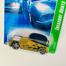 2008 Hot Wheels Treasure Hunts Volkswagen Qombee dorado metálico PR5