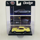 2021 M2 Machines Auto-Drivers Limited Edition 1/8,480 1966 Dodge Charger 383 R75 beige Llantas de Goma