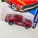 2013 Hot Wheels HW Showroom Chevrolet SS rojo 5SP