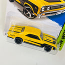 2014 Hot Wheels HW Workshop 67 Chevelle SS 396 amarillo PR5