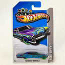 2013 Hot Wheels HW City 65 Pontiac Bonneville morado metálico OH5 - Detalle Burbuja