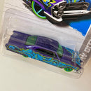 2013 Hot Wheels HW City 65 Pontiac Bonneville morado metálico OH5 - Detalle Burbuja