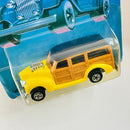 1989 Hot Wheels Classics 40s Woodie Ford amarillo BW base ZAMAC