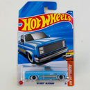 2025 Hot Wheels HW Hot Trucks 83 Chevy Silverado celeste 5SP