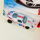 2021 Hot Wheels Then and Now Gumball 3000 Ford GT-40 blanco PR5
