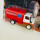2020 Hot Wheels Car Culture Wild Terrain 88 Mercedes Unimog U1300 blanco con rojo Llantas de Goma RR base ZAMAC