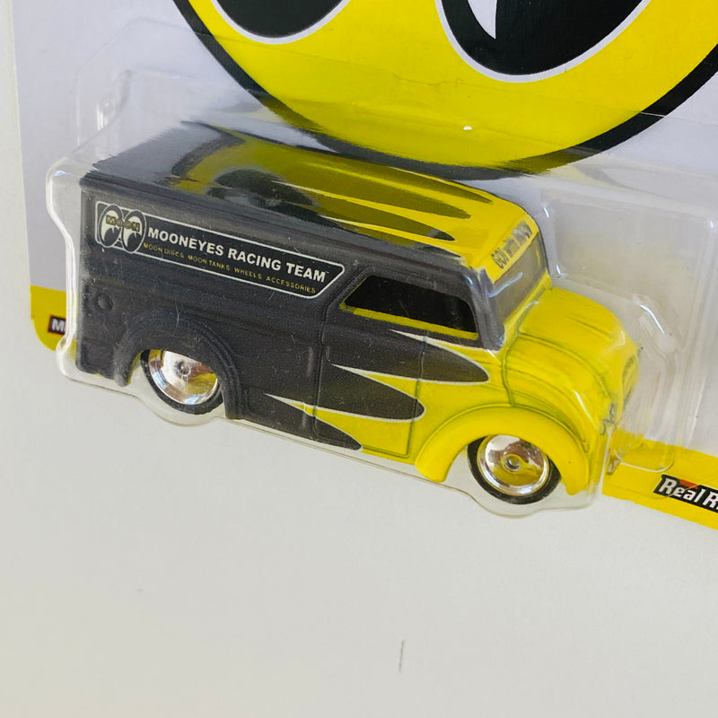 2023 Hot Wheels Premium Pop Culture Speed Shop Mooneyes Dairy Delivery negro con amarillo Llantas de Goma RR base ZAMAC