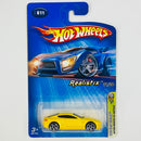2005 Hot Wheels First Editions Realistix Aston Martin V8 Vantage amarillo PR5 Primera Edición