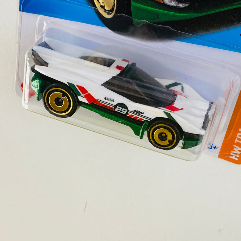 2023 Hot Wheels HW Track Champs Rally Speciale blanco AD Primera Edición