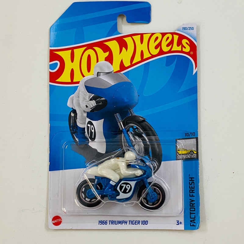 2024 Hot Wheels Factory Fresh 1966 Triumph Tiger 100 azul MCCR Primera Edición