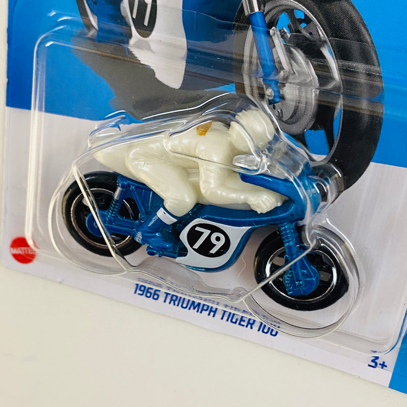 2024 Hot Wheels Factory Fresh 1966 Triumph Tiger 100 azul MCCR Primera Edición