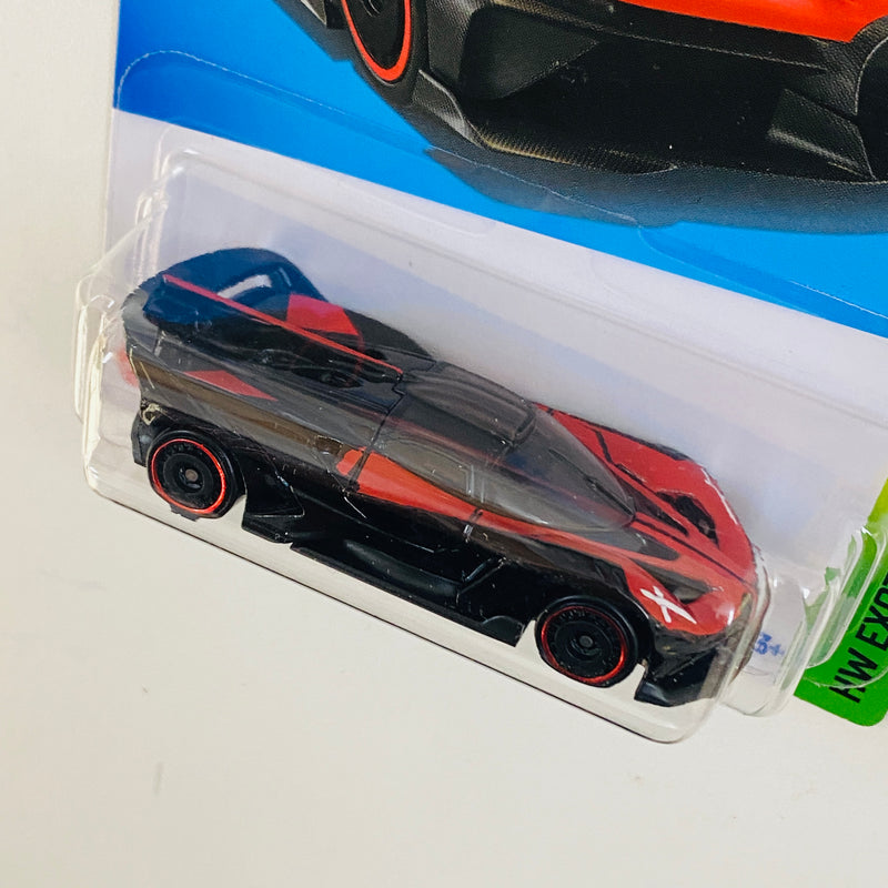 2024 Hot Wheels HW Exotics Bugatti Bolide negro con rojo AD