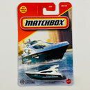 2025 Matchbox Coast 2 Coast yate blanco con negro Primera Edición