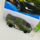 2025 Hot Wheels HW EV Chevy Super Volt verde oliva PR5