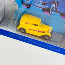1998 Hot Wheels 30th Anniversary Commemorative 1989 Classics 32 Ford Delivery Truck amarillo BW base ZAMAC