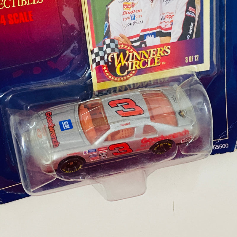 1997 Hasbro Winners Circle NASCAR Kenner Lifetime Series 3 of 12 Dale Earnhardt 3 Goodwrench 1995 Chevrolet Monte Carlo plata Llantas Goodyear