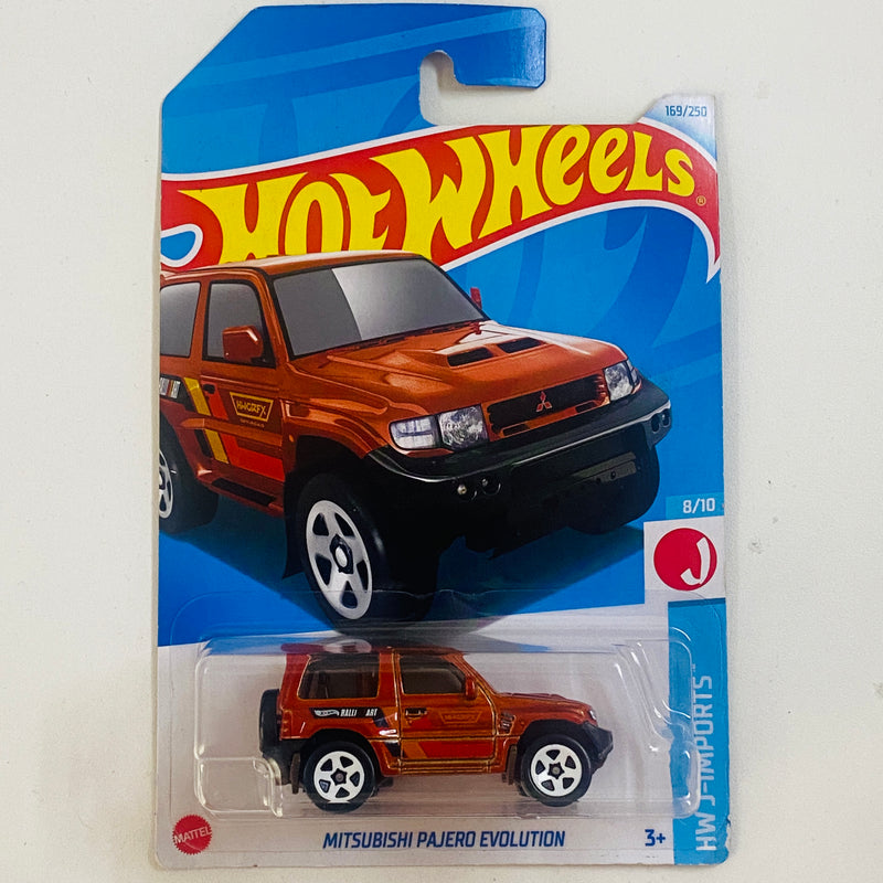 2024 Hot Wheels HW J-Imports Mitsubishi Pajero Evolution naranja metálico 5SP - Básico del STH