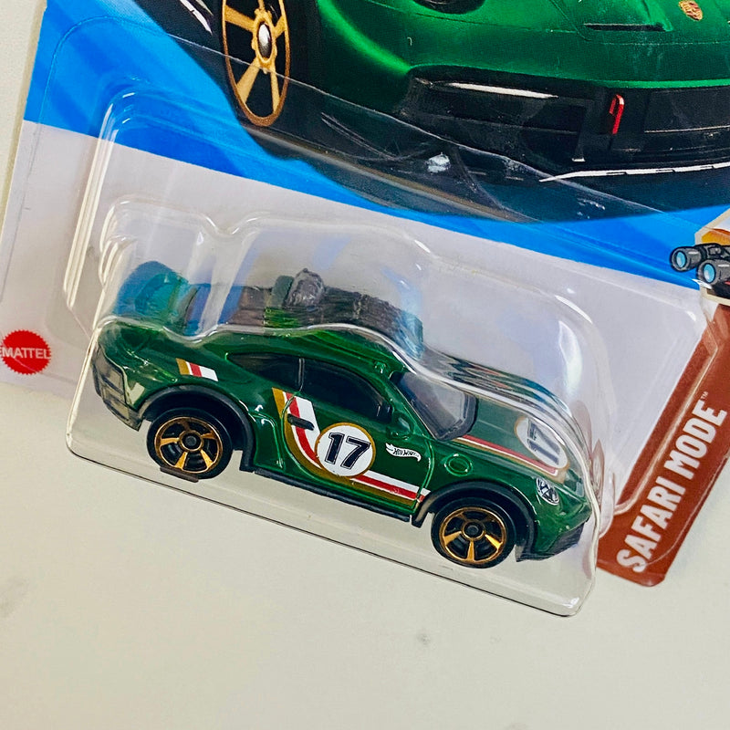 2025 Hot Wheels Safari Mode Porsche 911 Rallye verde MC5 - Básico del STH