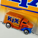 2013 Hot Wheels Premium Pop Culture General Mills Kix 49 Ford C.O.E. naranja Llantas de Goma RR Redline base ZAMAC