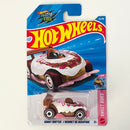 2026 Hot Wheels Sweet Rides Donut Drifter blanco con rosado AD