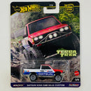 2024 Hot Wheels Premium Car Culture Terra Trek Datsun King Cab Baja Custom blanco con rojo Llantas de Goma RR base ZAMAC Primera Edición