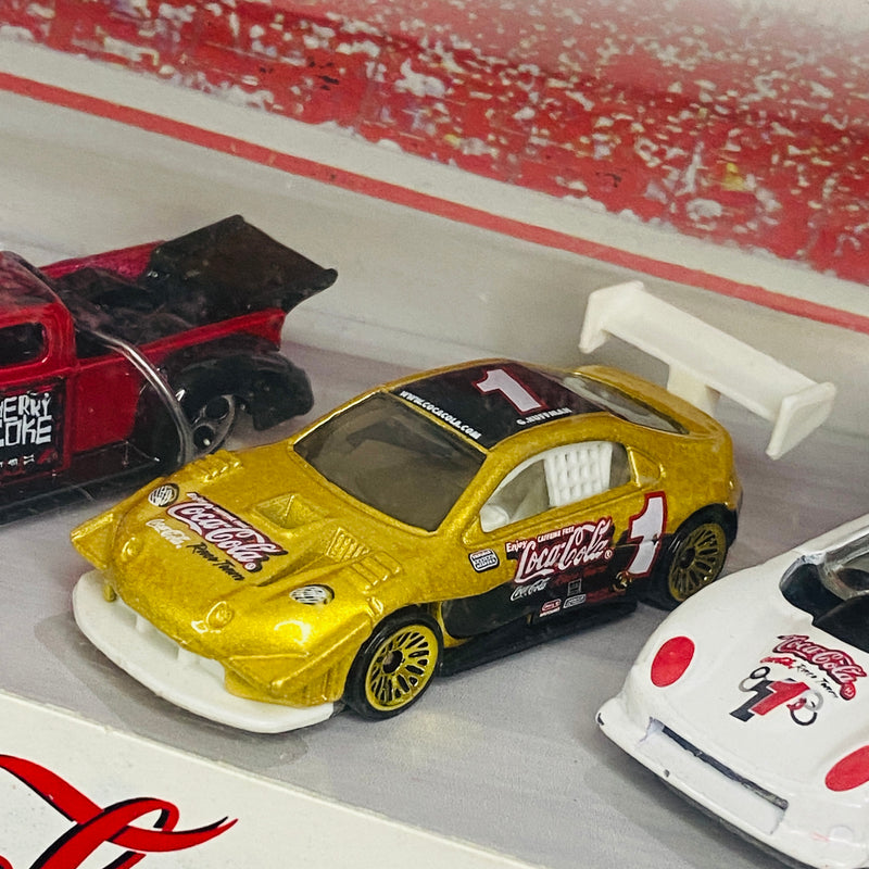 1999 Hot Wheels Toy R Us Exclusive Coca Cola Race Team 4 Pack Set de 4 - 40 Ford, Pikes Peak Celica Toyota, Callaway C7, Dragster