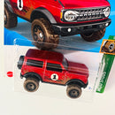 2022 Hot Wheels Mud Studs 21 Ford Bronco rojo metálico BLOR