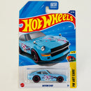 2025 Hot Wheels HW Art Cars Datsun 240Z Nissan celeste con flores sakura J5