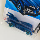 2025 Hot Wheels Batman & Robin Batmobile azul RA6