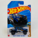 2025 Hot Wheels HW Dirt 19 Chevy Silverado Trail Boss LT azul metálico BLOR