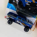 2025 Hot Wheels HW Dirt 19 Chevy Silverado Trail Boss LT azul metálico BLOR