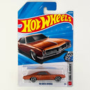 2026 Hot Wheels Cool Classics 66 Buick Riviera naranja metálico MC5