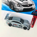 2026 Hot Wheels Nightspeed 16 Cadillac ATS-V R plata metálico PR5
