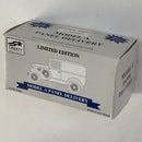1996 Liberty Classics JC Whitney 81st Anniversary 1:43 Ford Model A Panel Delivery blanco con azul Llantas de Goma