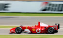 2026 Hot Wheels HW Starting Grid Ferrari F2004 rojo L4 Primera Edición - Detalle Piocha
