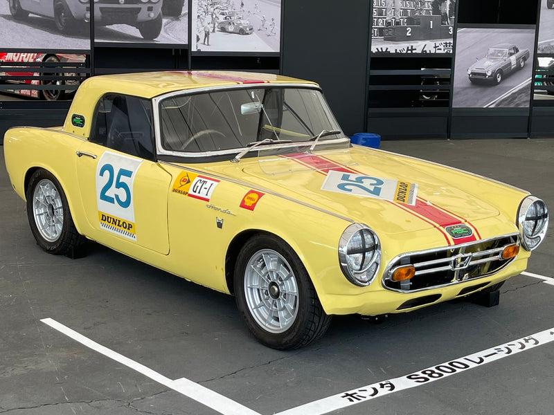 2024 Hot Wheels HW Race Day Honda S800 Racing amarillo RSW Primera Edición