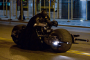 2013 Hot Wheels HW City The Dark Knight Trilogy Batman Bat-Pod negro con Figura de Batman