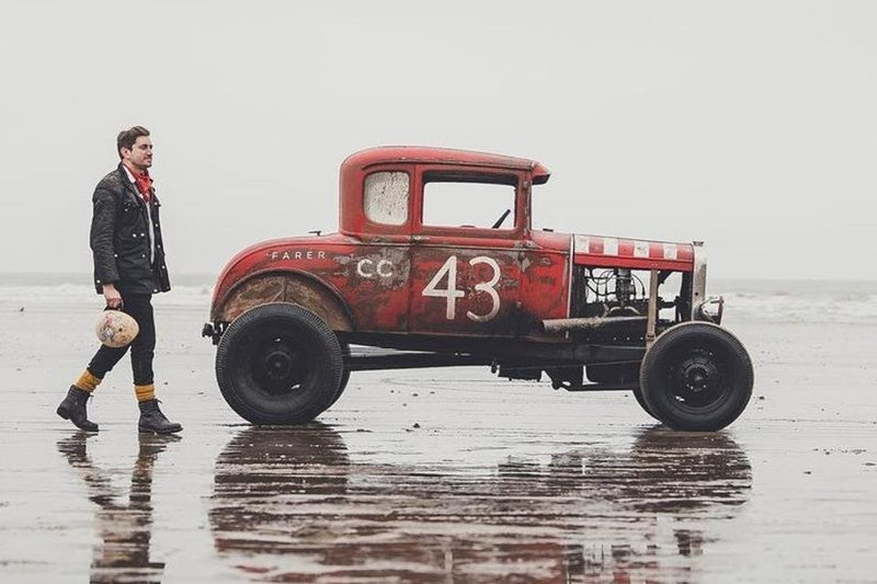2025 Hot Wheels HW Dirt Ford Model A Custom 31 rojo WWIM Primera Edición