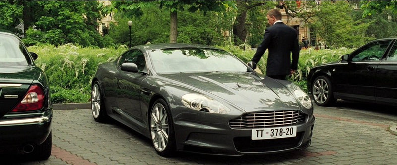2023 Hot Wheels Premium Entertainment James Bond 007 Casino Royale Aston Martin DBS gris Llantas de Goma RR