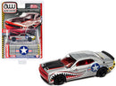 2022 Auto World MiJo Exclusives Special Edition 1/3,600 Segunda Guerra Mundial WWII Flying Tigers Dientes de Tiburón 2019 Dodge Challenger Hellcat plata Llantas de Goma