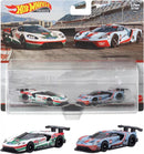 2022 Hot Wheels Premium Car Culture Ford GT 2 Pack Set de 2 - Castrol 16 Ford GT Race y Eco Boost 16 Ford GT Race con Llantas de Goma RR