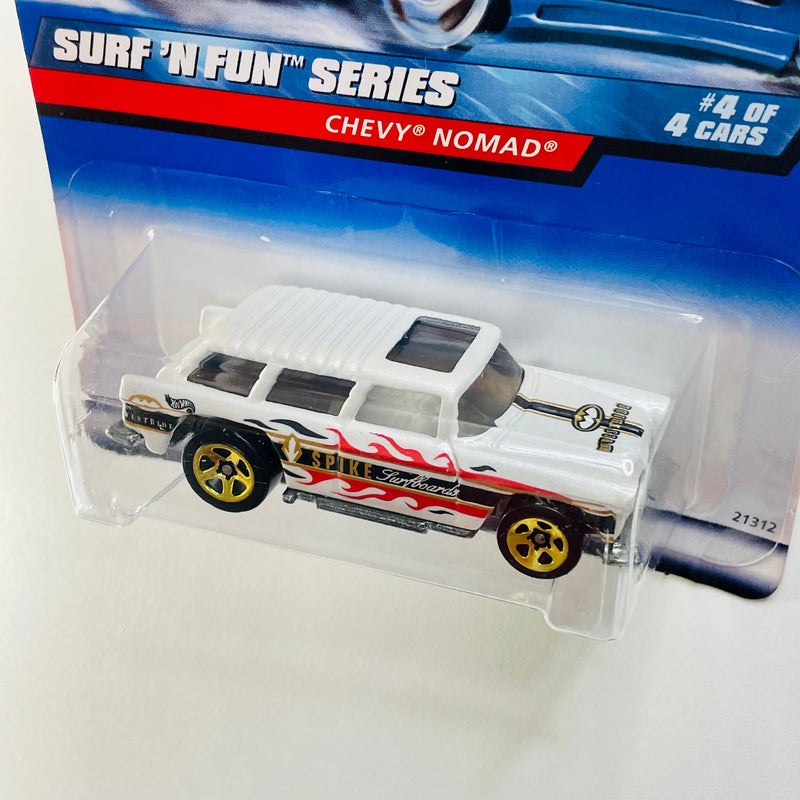 1999 Hot Wheels Surf n Fun Series Chevy Nomad blanco 5SP base ZAMAC