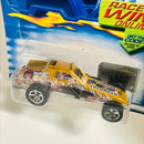 2002 Hot Wheels Enforcer 169 dorado 5SP base ZAMAC