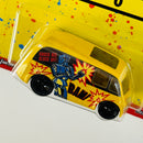 2022 Hot Wheels Premium Pop Culture Mattel Brands Rock 'Em Sock 'Em Robots Quick D-Livery amarillo Llantas de Goma RR base ZAMAC