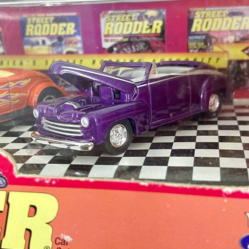 1998 Hot Wheels Collectibles Hot Rod Series 1 Street Rodder Set de 2 con Llantas de Goma RR - 34 Ford, 47 Ford