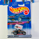 2000 Hot Wheels Mad Maniax Series Colección Set de 4 - Hot Wheels 500, Camaro Z28, Slideout, Twin Mill II